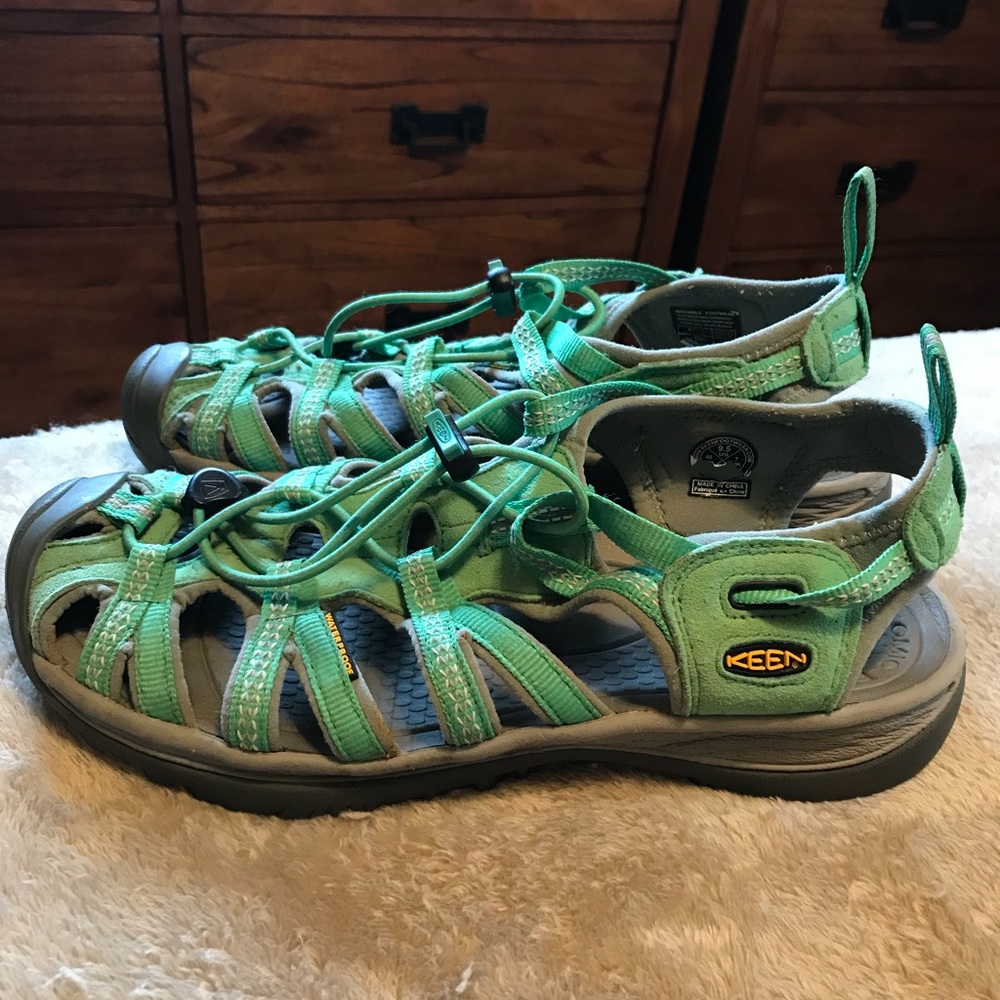 Great Condition Keens